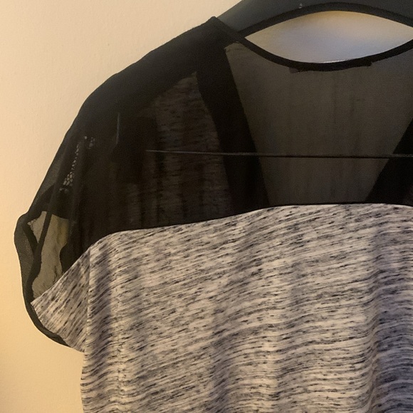 Language Grey and Black V-Neck - Picture 5 of 8